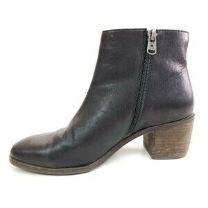 Lucky Brand LK Mazzee Black Leather Ankle Boots Size 6 M Side Zip Bootie